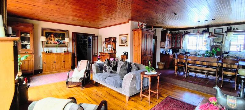 6 Bedroom Property for Sale in Kraaibosch Western Cape